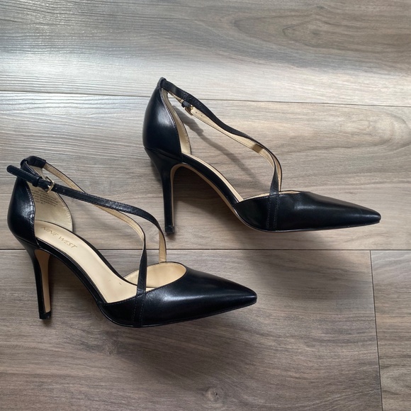 Nine West Heels with Cross Strap Black 7.5 - Picture 2 of 11